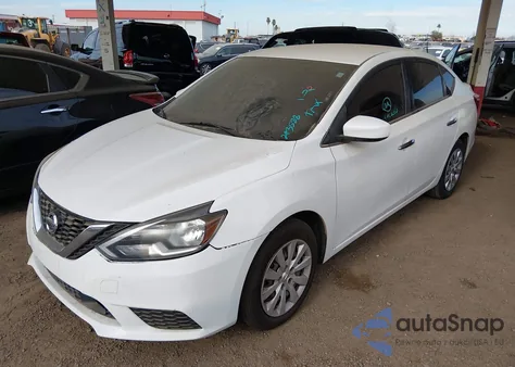2018 Nissan Sentra S z USA, uszkodzony, nr VIN 3N1AB7AP5JY243588
